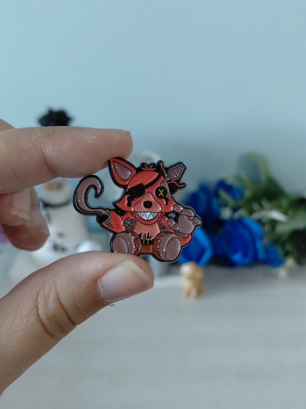 Producto - Pin metalizado - Five Nights at Freddy's #0219