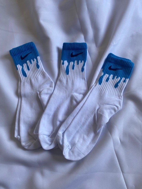 Producto - Medias Nike celestes