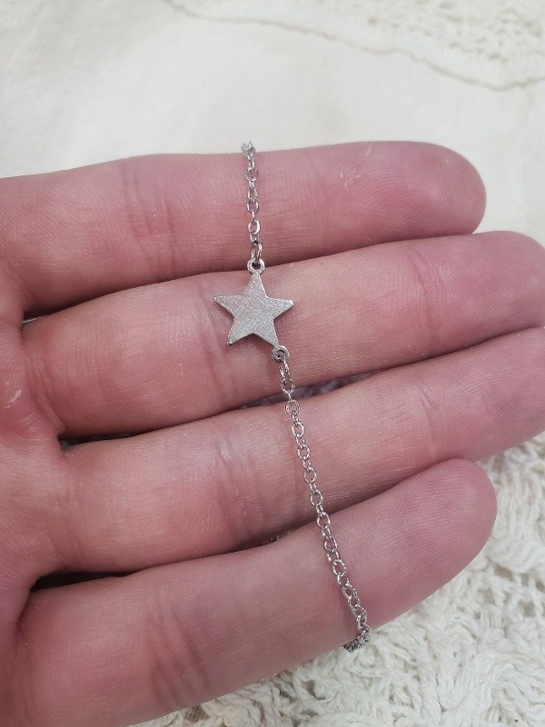 Producto - Pulsera fina con estrella