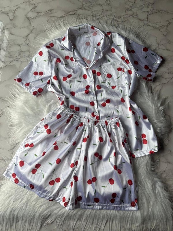 Producto - Pijama camisero animado de saten - Cerezas Blanco