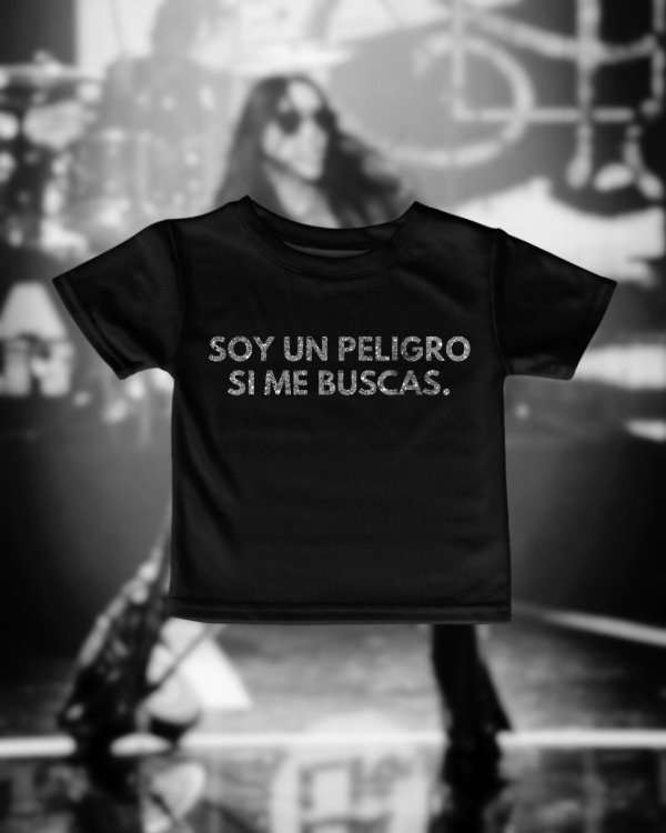 Producto - SOY UN PELIGRO GLITTER - Babytee