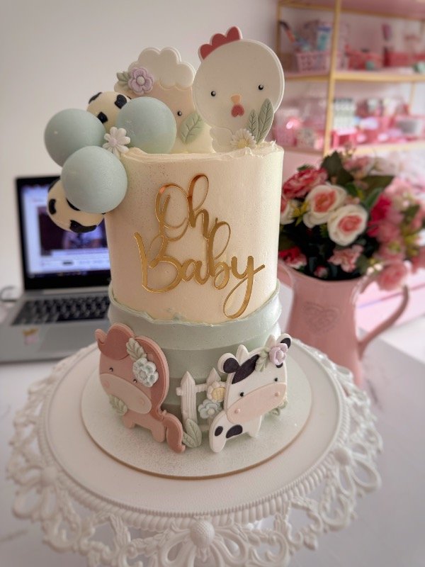 Producto - Clase presencial e individual de torta alta en buttercream