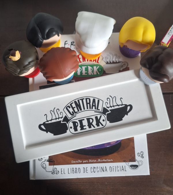 Producto - Bandeja Larga Central Perk Friends