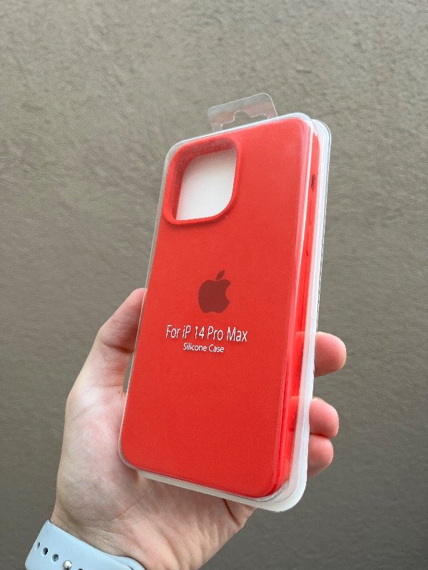 Producto - Silicone 14 pro Max roja