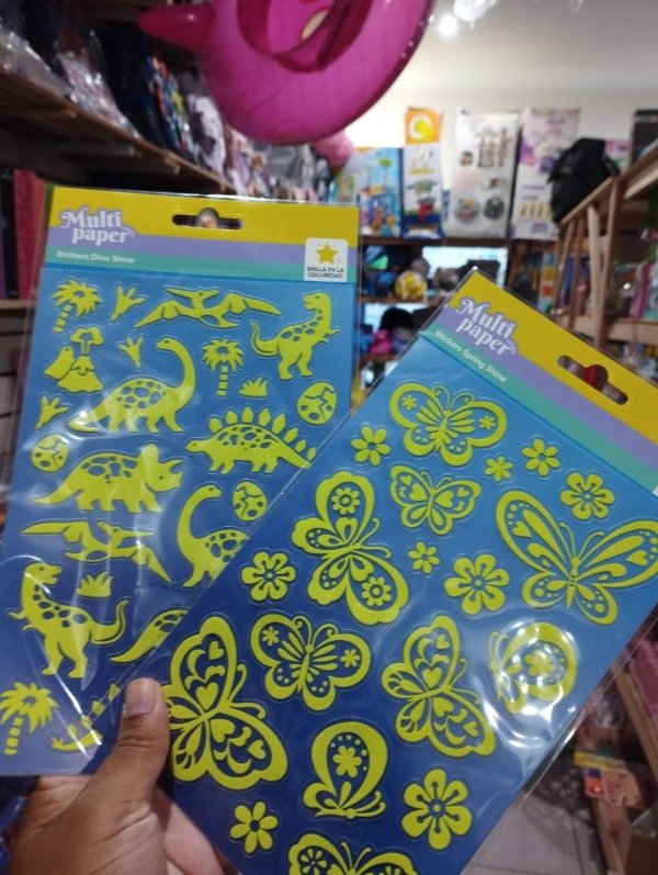 Producto - Sticker que brillan en la oscuridad