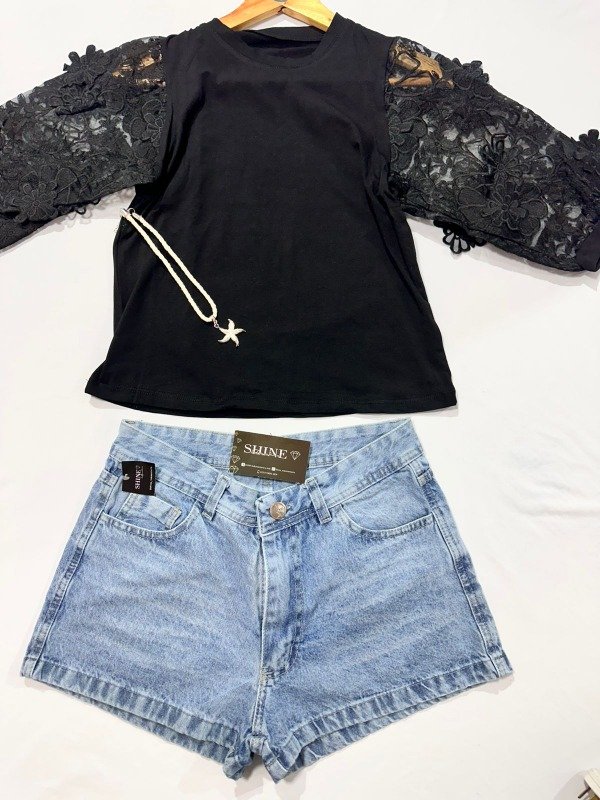 Producto - Remera Manga Globo Encaje