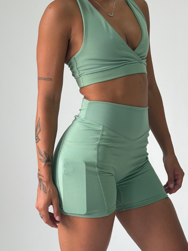 Producto - calza corta con bolsillo