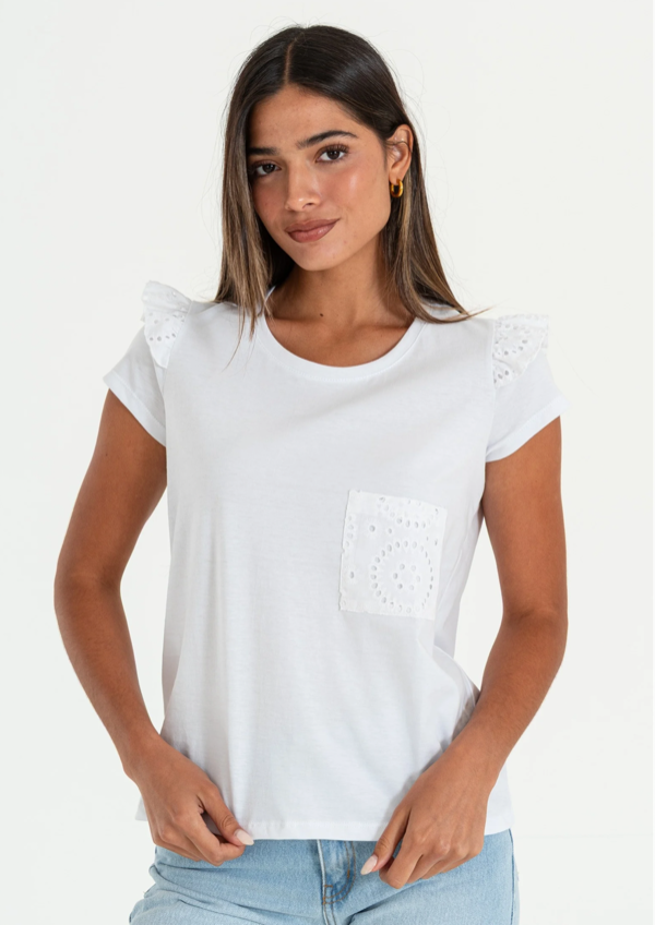 Producto - Remera C/Volado y Bolsillo