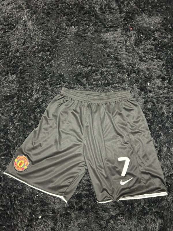 Producto - SHORT MANCHESTER UNITED NEGRO CRISTIANO RONALDO