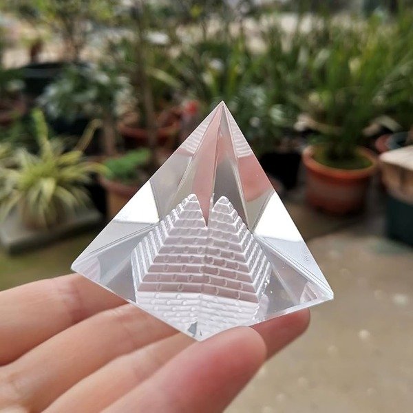 Producto - Piramide de Cristal chica