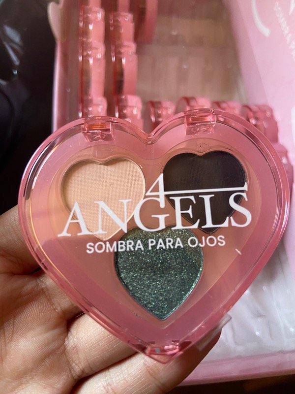 Producto - Sombra corazón tono 3