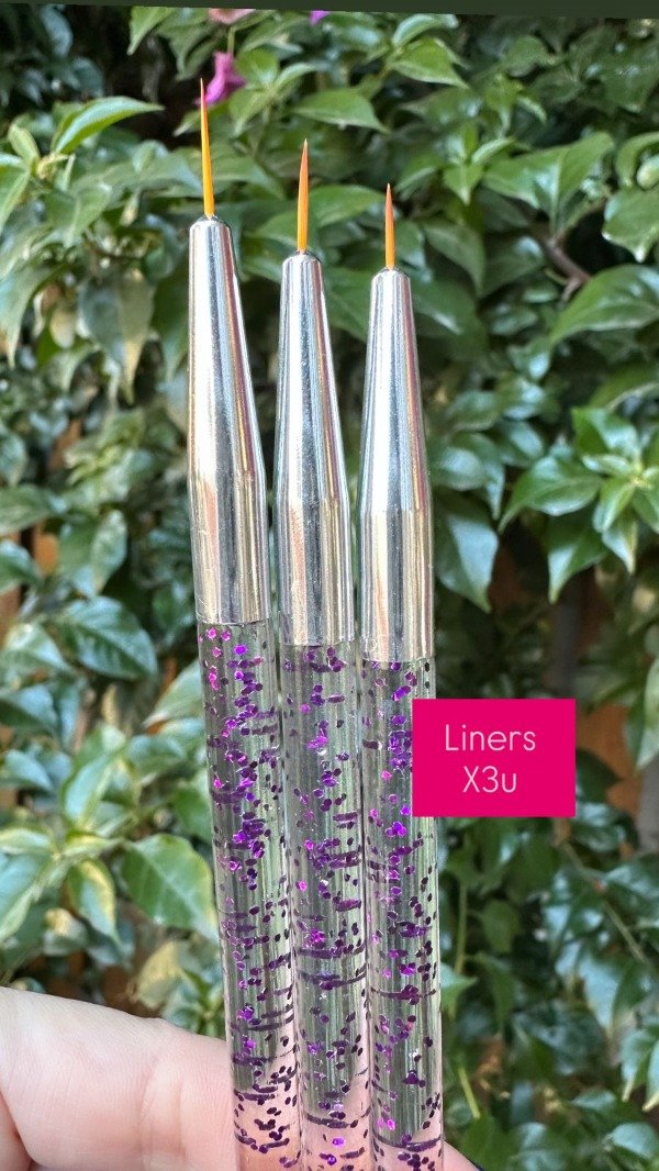 Producto - PINCEL LINER X3 MANGO TRANSLUCIDO