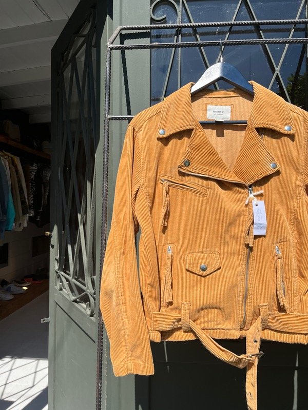 Producto - chaqueta Forever 21