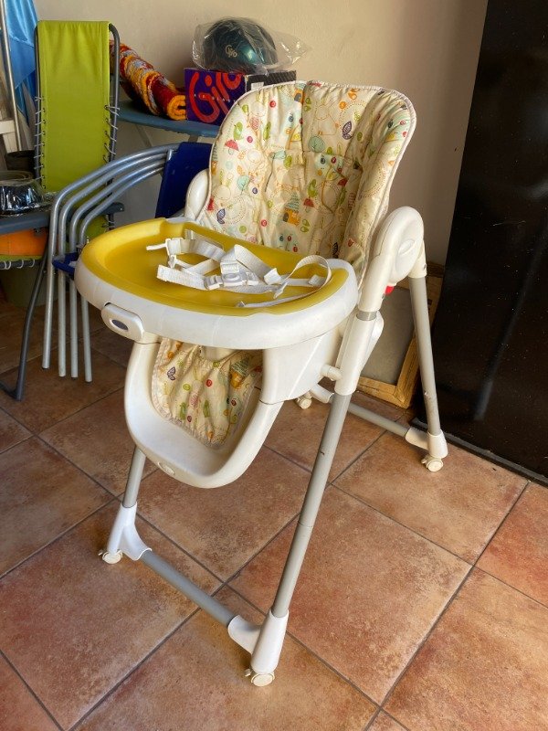 Producto - SILLITA DE COMER PARA NIÑO CARESTINO #10464