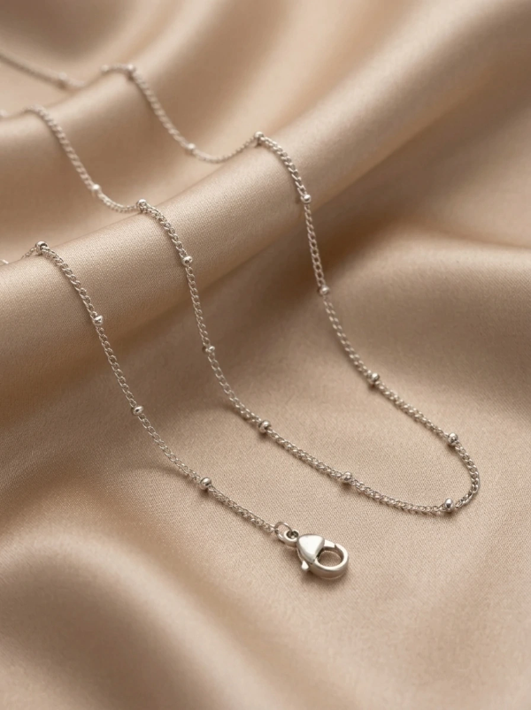 Producto - Cadena Amelia blanca