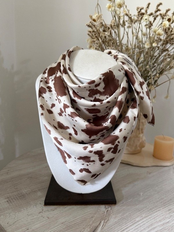 Producto - PAÑUELO COW