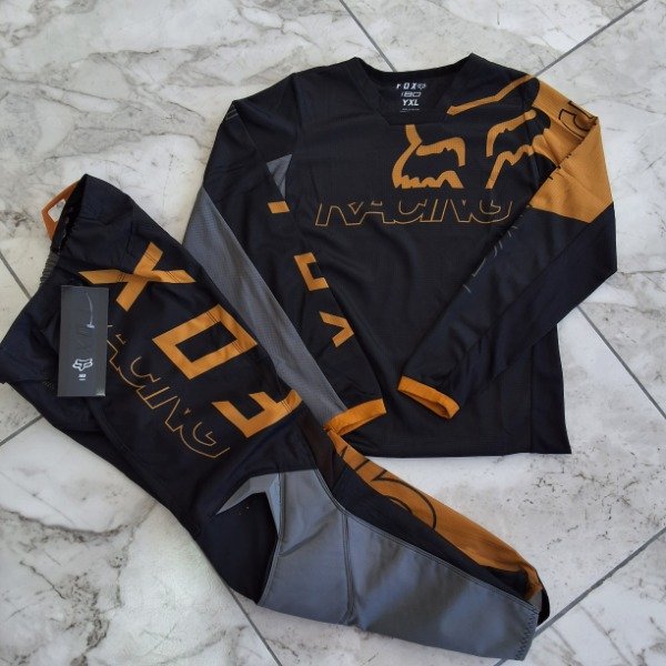 Producto - Conjunto fox 180 skew juniors