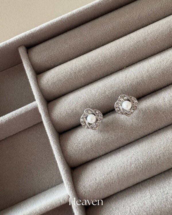 Producto - Aros plateados perla