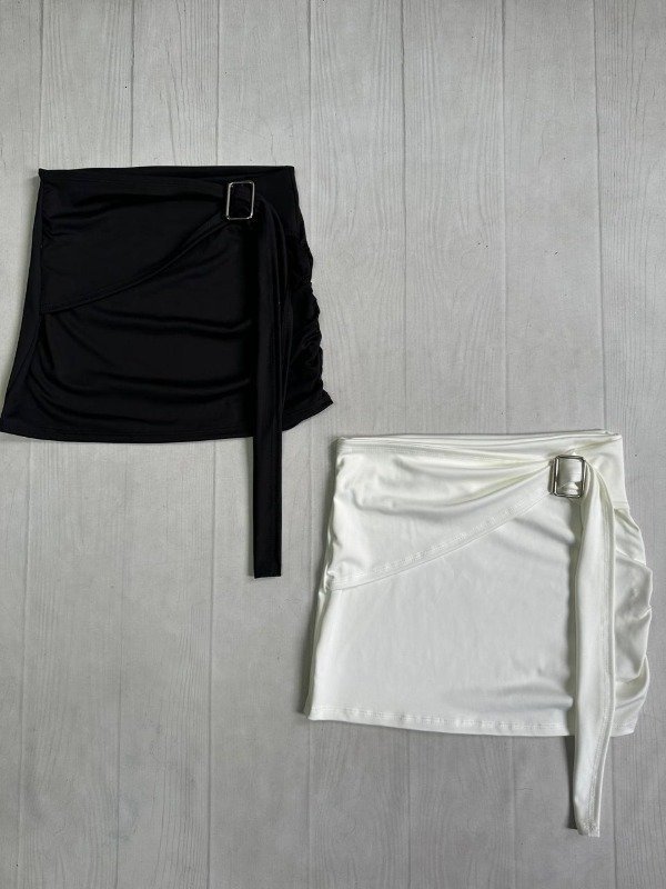 Producto - [4802] Pollera irregular hebilla cuadrada c/lazo microfibra