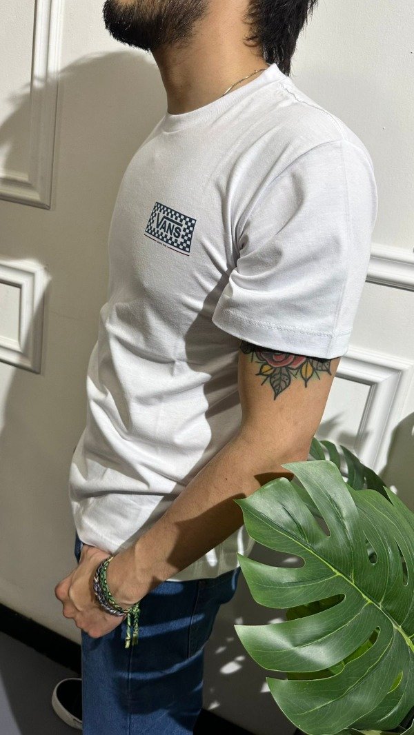 Producto - Remera VANS cuadraditos (varios colores)