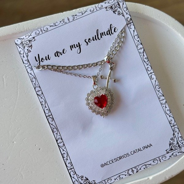 Producto - Cadenitas espada y corazón rojo I