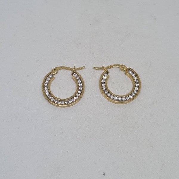 Producto - Argollas cubic blanco doradas 13mm