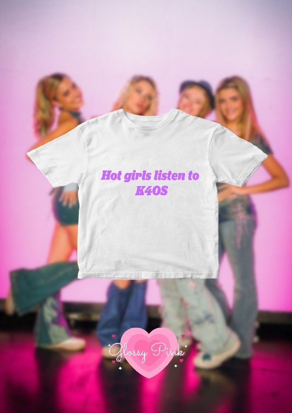 Producto - Baby Tee Hot Girls Listen To K4OS - VINILO TEXTIL