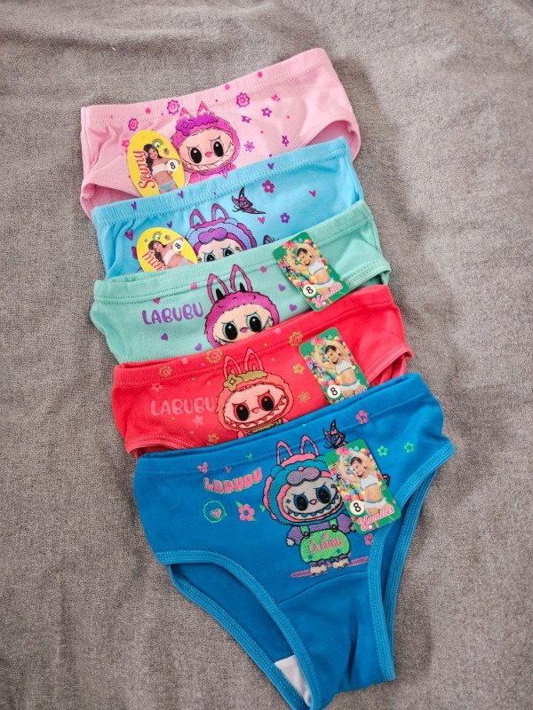 Producto - BOMBI DE NENA TALLE 8 (A18 F)