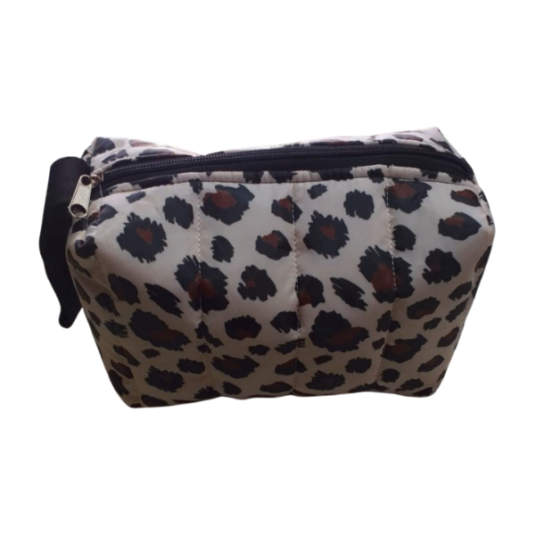 Producto - PUFFER Blanco Animal Print