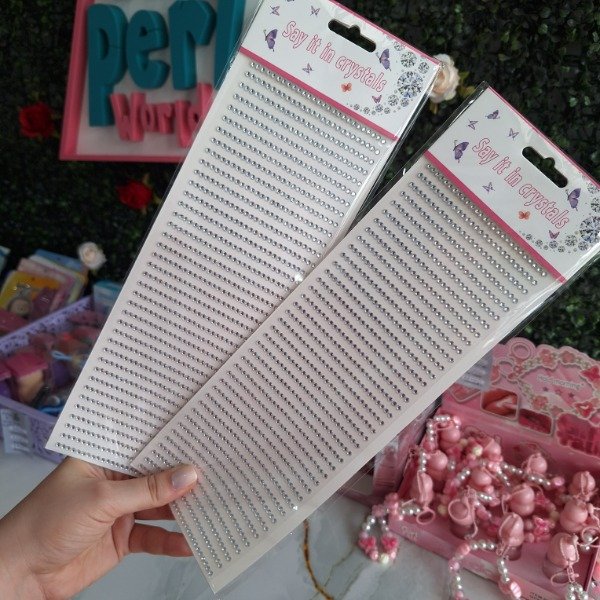 Producto - Strass autoadhesivo plancha grande