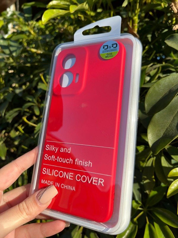 Producto - G35 silicona con felpa roja