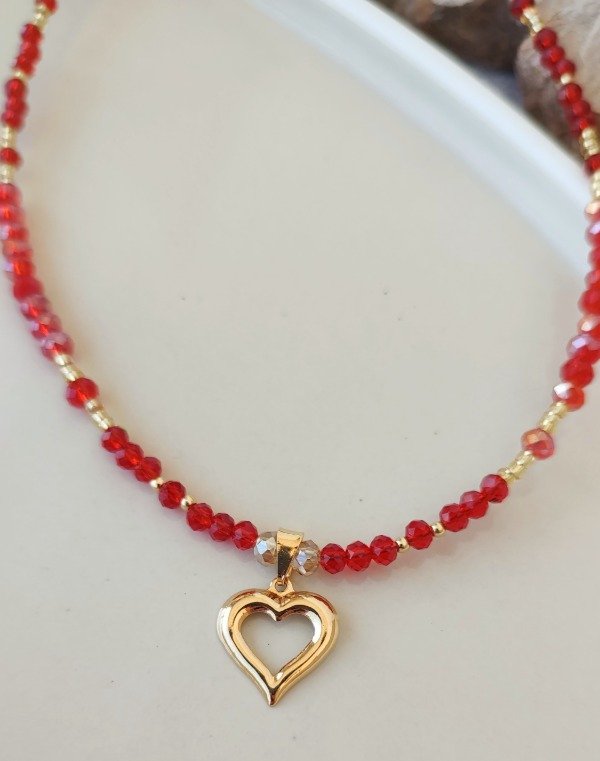Producto - Collar cristal rojo y corazón enchapado