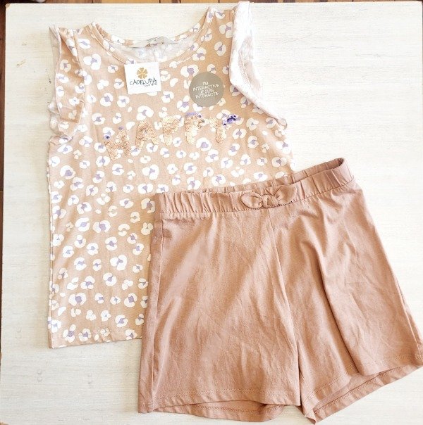 Producto - Conjunto HyM remera y short talle 9/10 dulce de leche