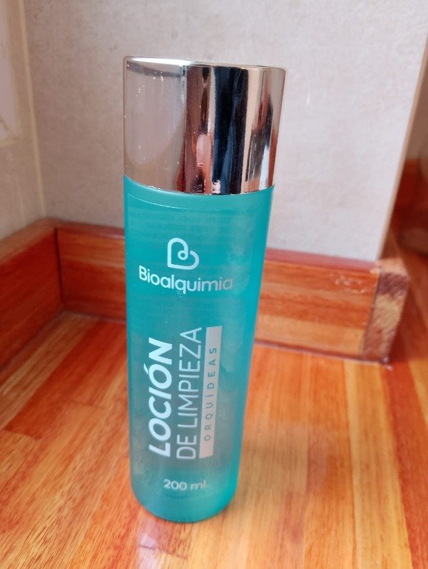 Producto - Loción de Limpieza (Limpia y Tonifica, regeneración celular)