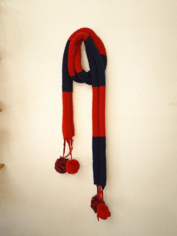 Producto - Bufanda azul y roja
