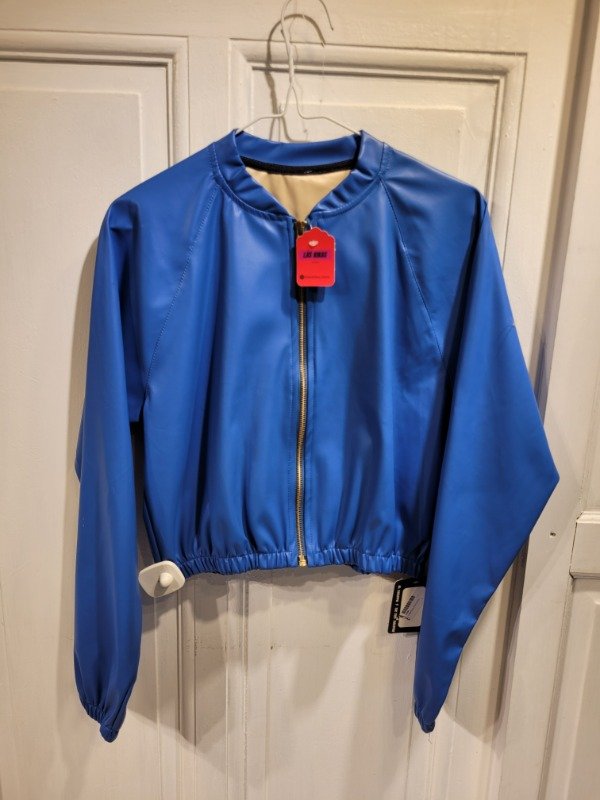 Producto - Campera SO CIPPO azul ecocuero Nueva C/etiq Talle 16 años - PRECIO: 20X