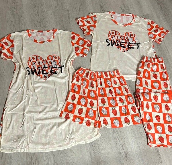 Producto - PIJAMAS 4 PIEZAS ESTAMPADOS - 1
