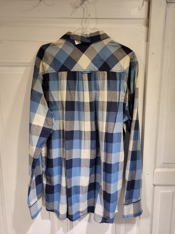 Producto - Camisa QUIKSILVER cuadrille azul y blanca- Talle  L- PRECIO: 40X - 2