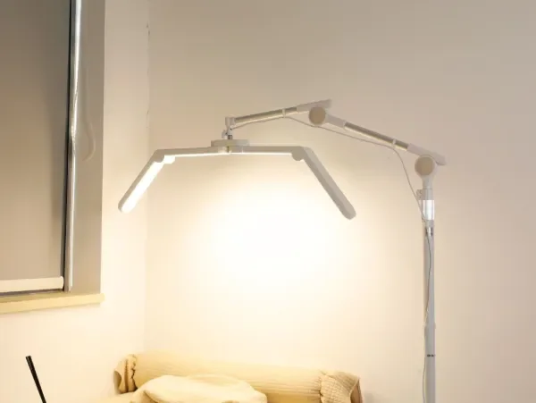 Producto - Lampara Luz Medialuna - VISION PRO LED con control magnetico - Blanco-Negro - 1