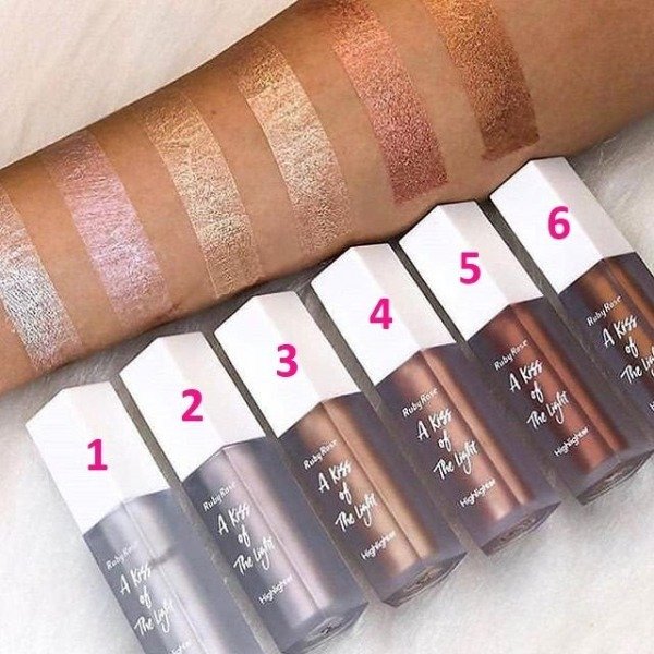 Producto - Iliminador liquido A kiss Of The Light RUBY ROSE