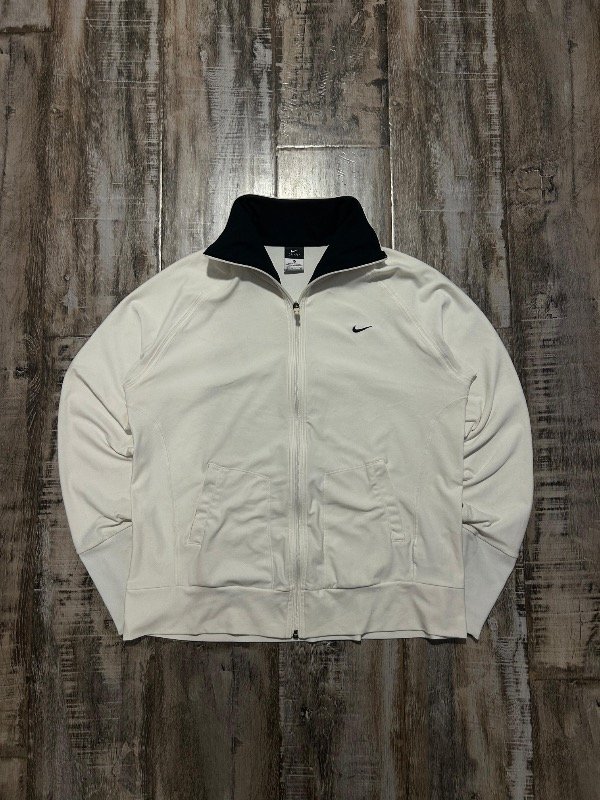 Producto - CAMPERA NIKE MUJER T:XL