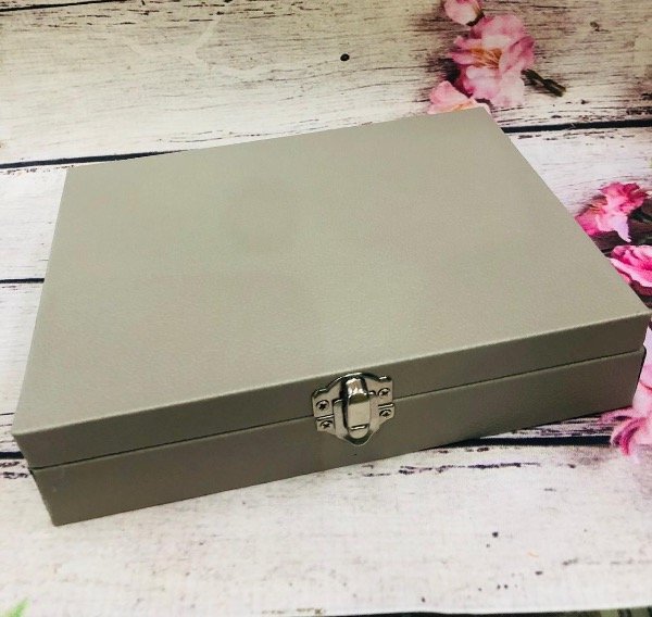 Producto - Alhajero Gris 20x15