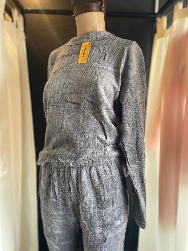 Producto - PIJAMA DUBAI DE PLUSH GRIS