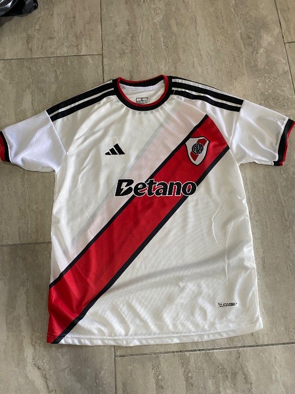 Producto - River Almada