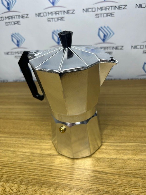 Producto - Cafetera italiana 6 tazas aluminio
