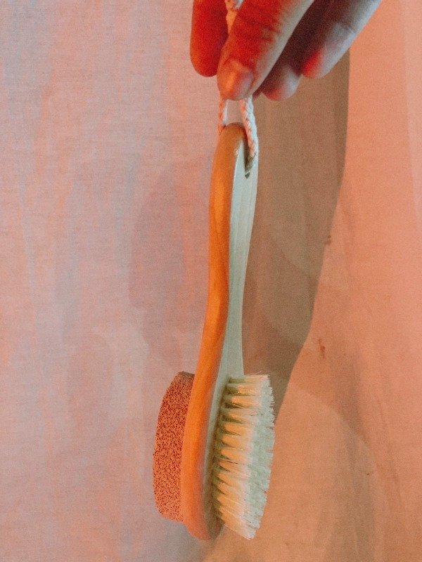Producto - Cepillo Corporal + Piedra Pomez