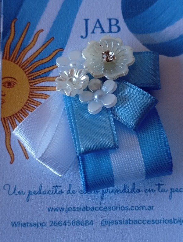 Producto - Escarapela Ramona Esquivel
