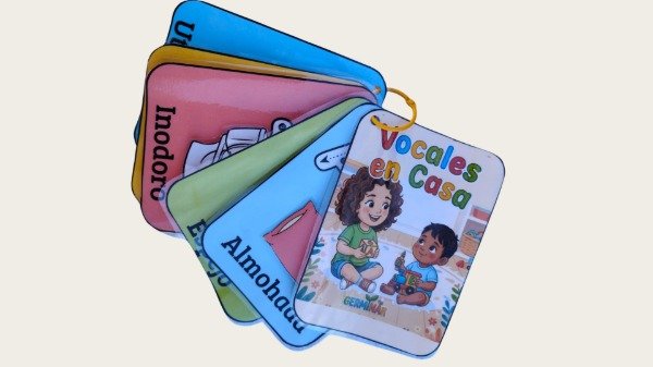 Producto - Llavero Didáctico "Vocales en Casa" (PDF)