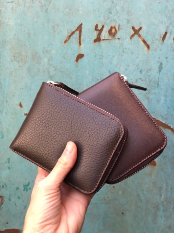 Producto - Billetera pocket cuero en negro y choco