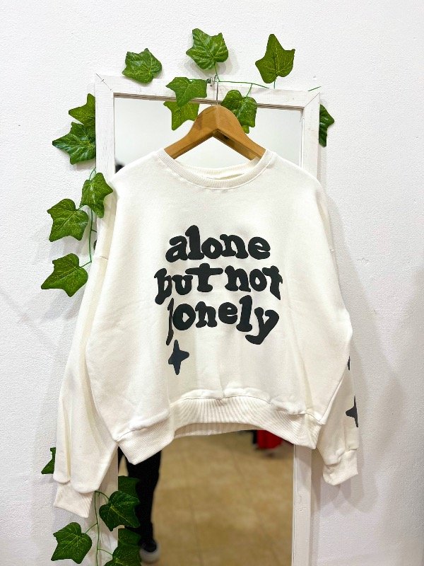 Producto - Buzo Lonely crema